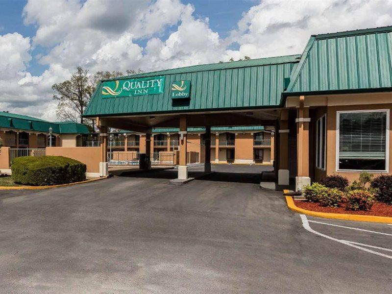 Quality Inn Tullahoma Eksteriør billede
