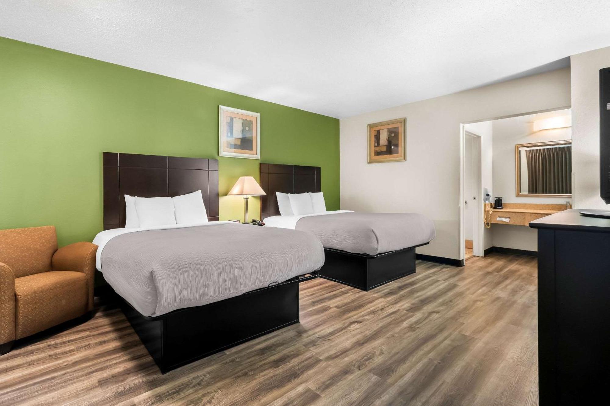 Quality Inn Tullahoma Eksteriør billede