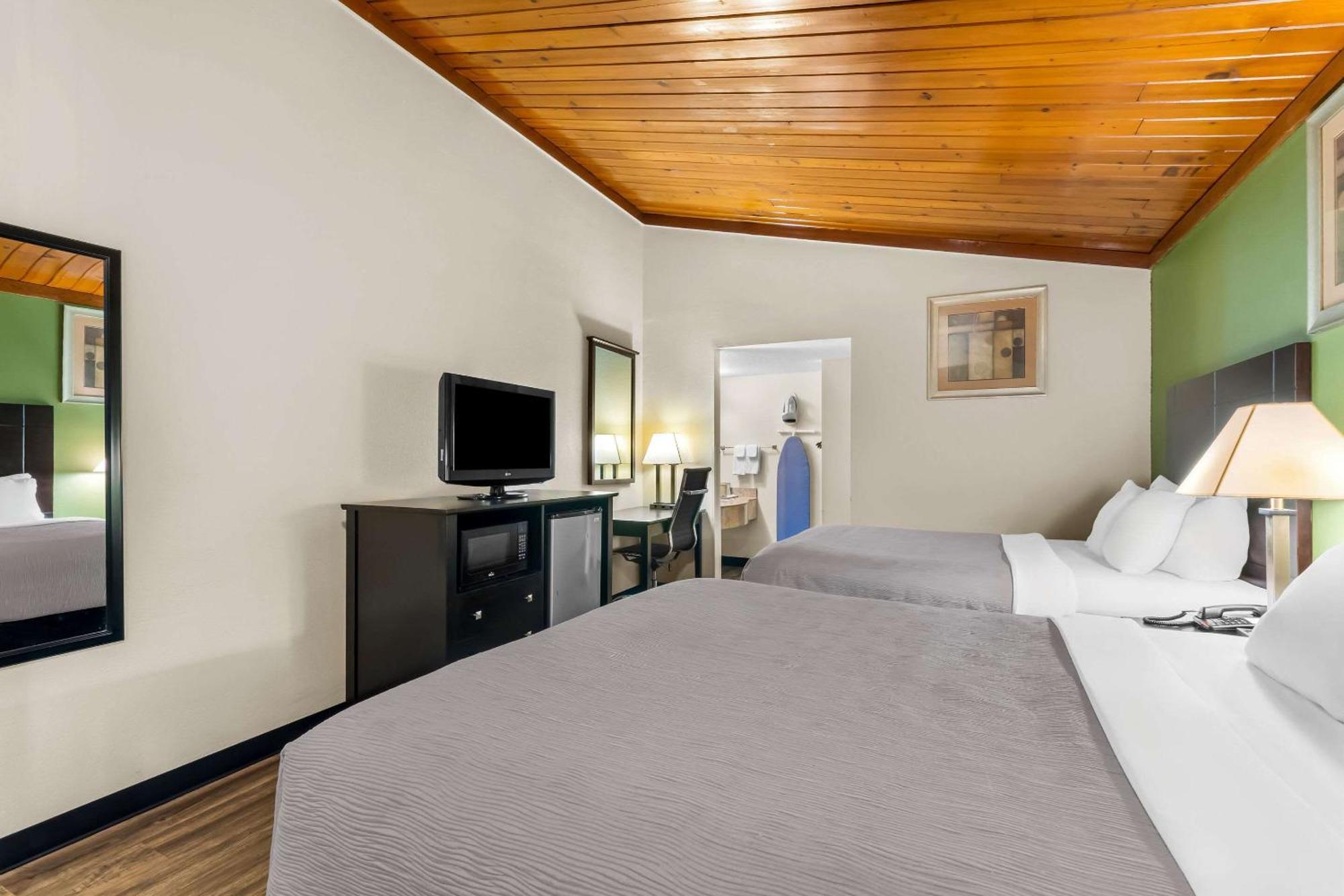 Quality Inn Tullahoma Eksteriør billede